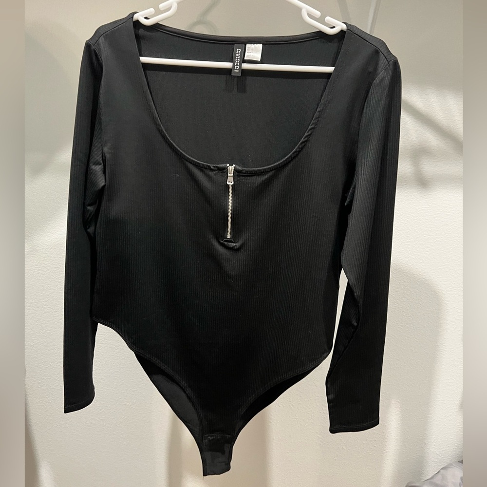 H&M black zip up bodysuit